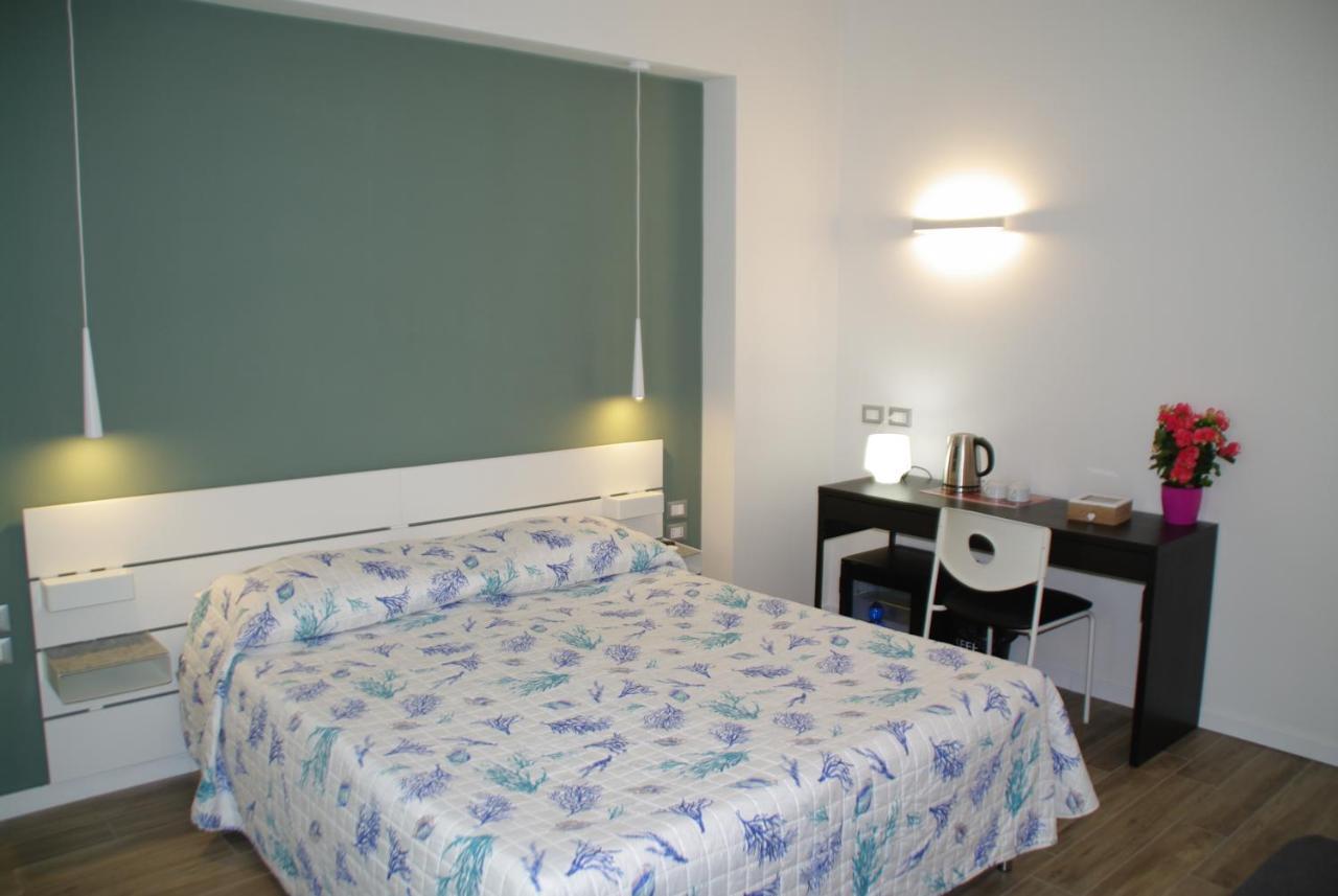 Travel House * La Spezia